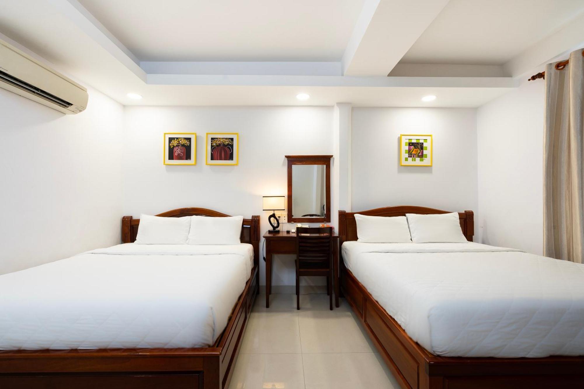Hoang Hoang Hotel Ho Chi Minh City Exterior photo