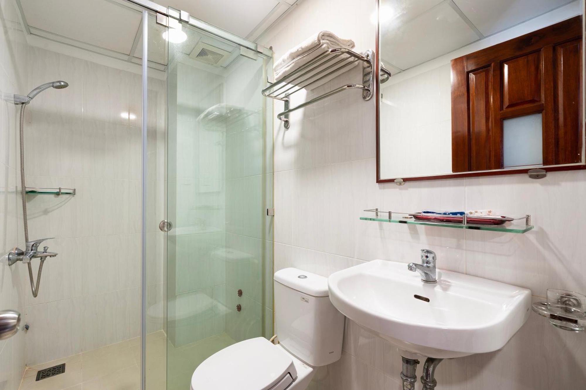 Hoang Hoang Hotel Ho Chi Minh City Exterior photo