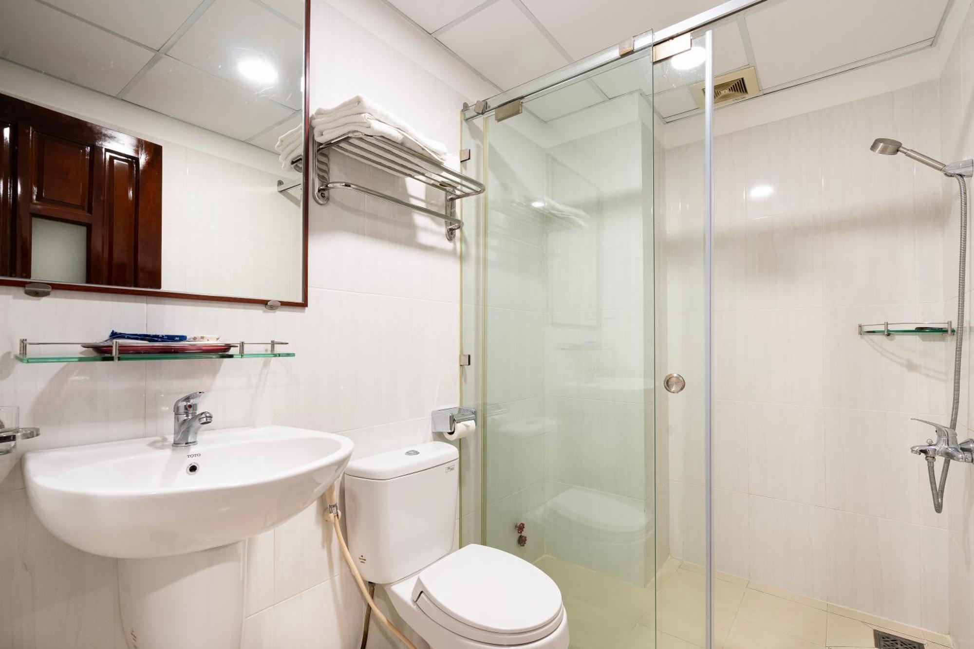 Hoang Hoang Hotel Ho Chi Minh City Exterior photo